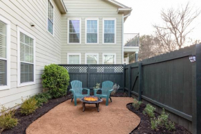 Cozy 8BR Family Home with Backyard